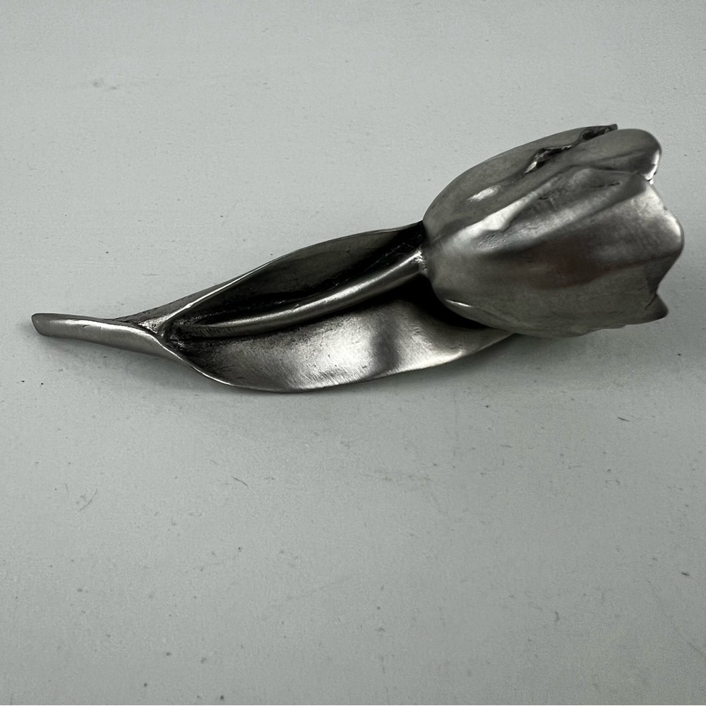 Vintage Seagull Canada Pewter Flower